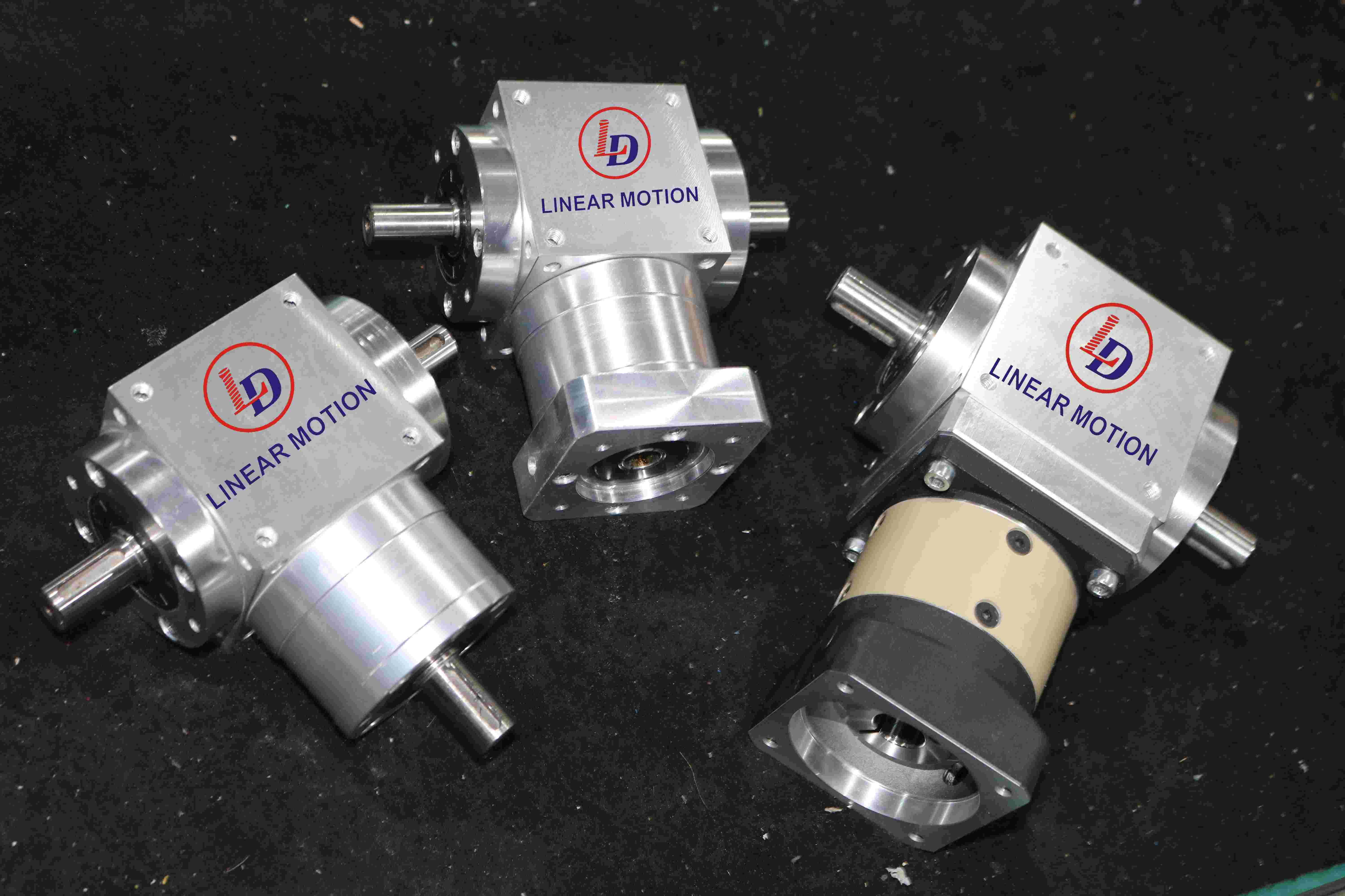 Notes on the selection of high-precision planetary reducers